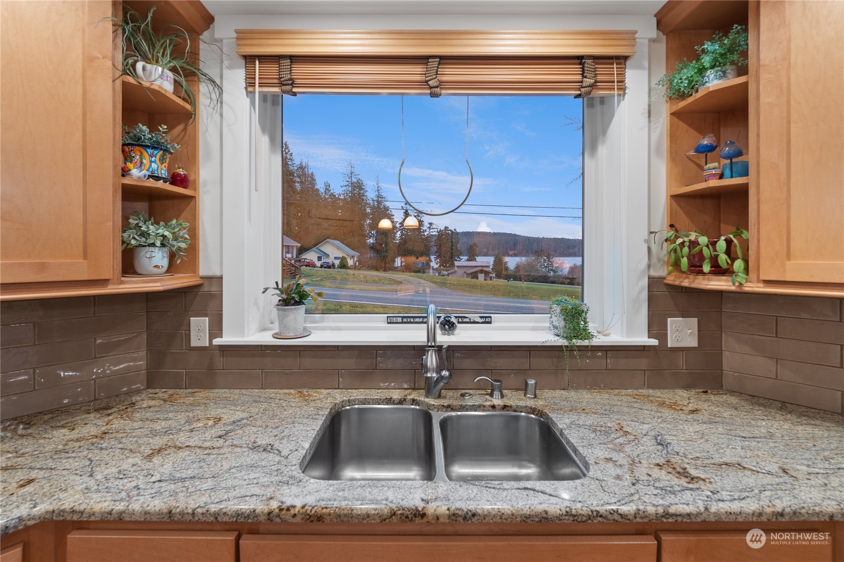 15166 Gibralter Road Anacortes, WA 98221 - Photo 12 of 40 Gallery Image 12