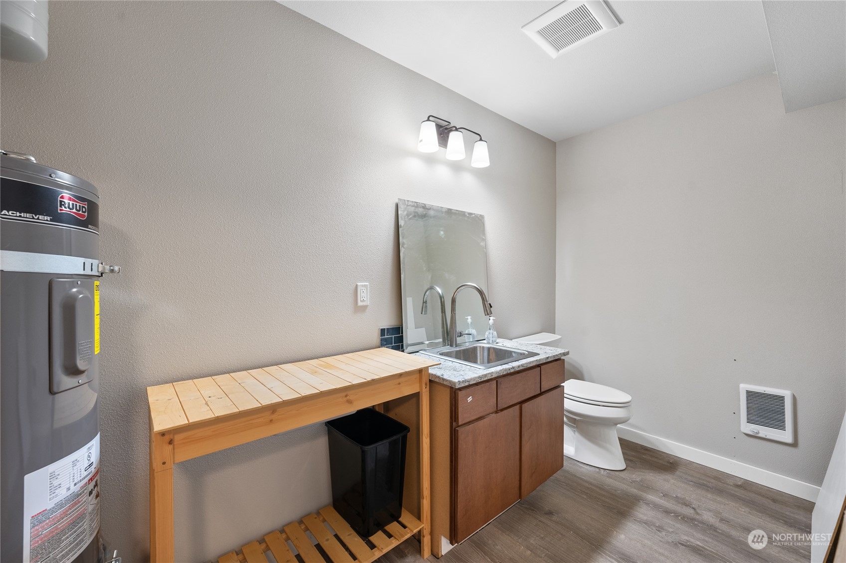 15166 Gibralter Road Anacortes, WA 98221 - Photo 39 of 40 Gallery Image 39