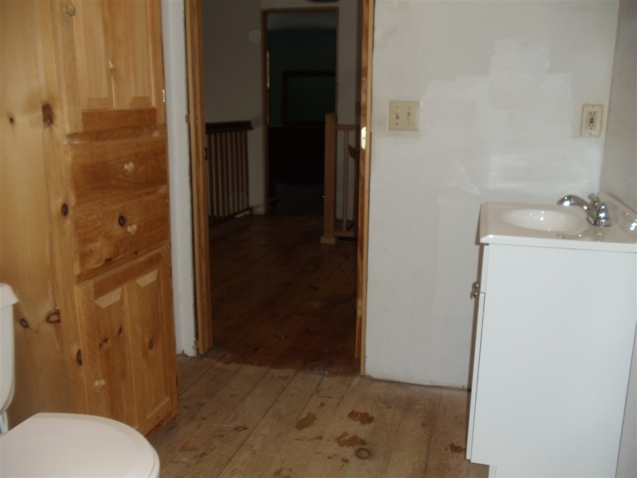 55 Parkhurst Road Merrimack, NH 03054 - Photo 20 of 28 Gallery Image 20