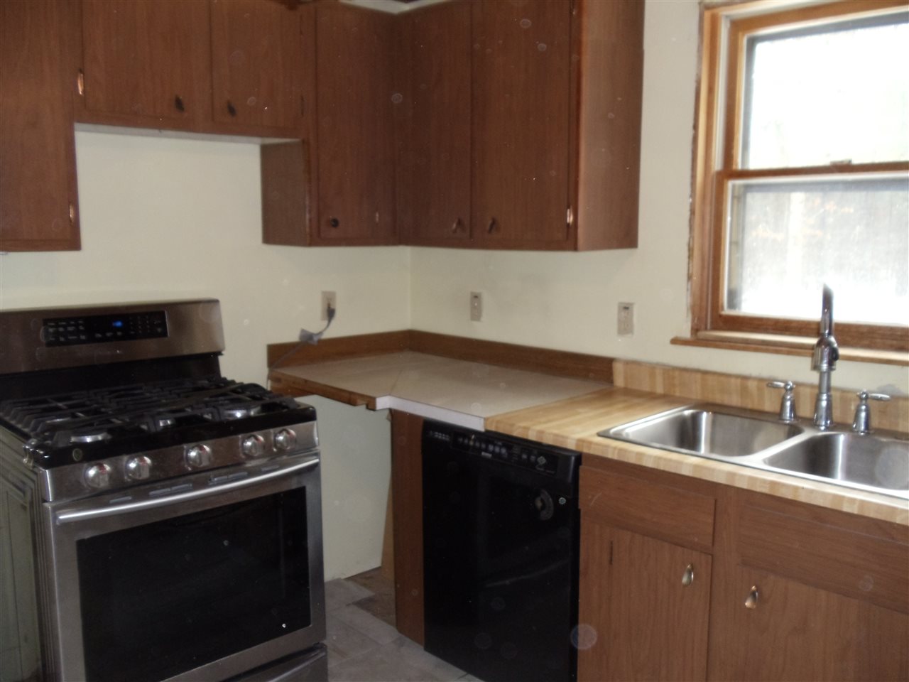 55 Parkhurst Road Merrimack, NH 03054 - Photo 7 of 28 Gallery Image 7