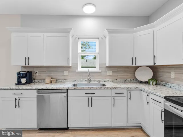 $390,000 | 18362 Pin Oak Street, Ellendale, DE 19941