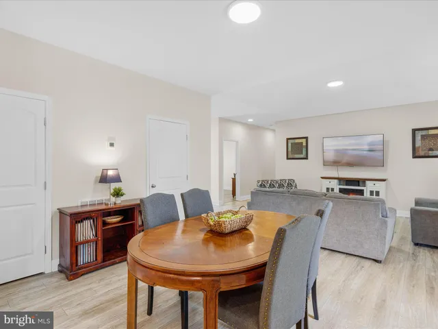 $390,000 | 18362 Pin Oak Street, Ellendale, DE 19941