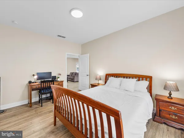 $390,000 | 18362 Pin Oak Street, Ellendale, DE 19941