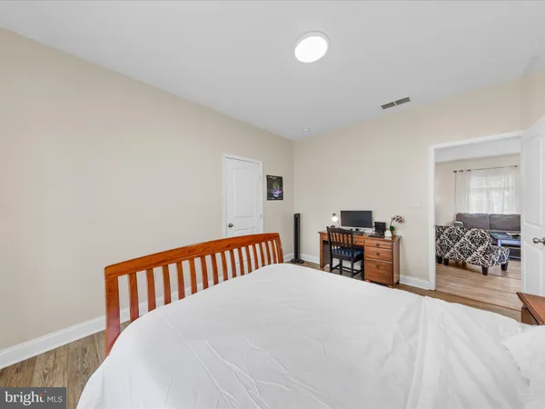 $390,000 | 18362 Pin Oak Street, Ellendale, DE 19941