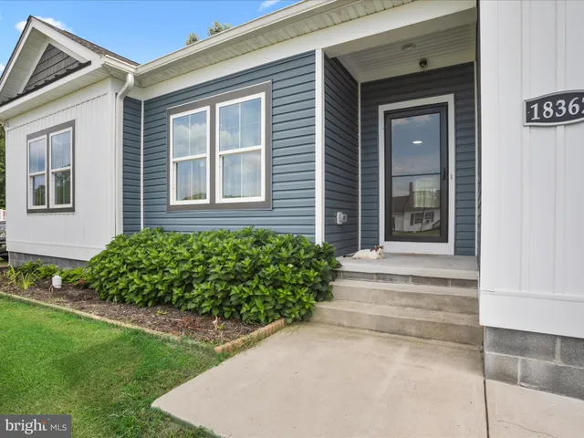 $390,000 | 18362 Pin Oak Street, Ellendale, DE 19941