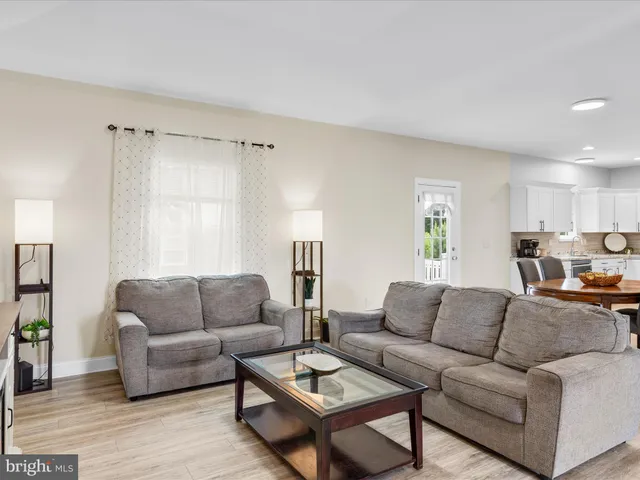 $390,000 | 18362 Pin Oak Street, Ellendale, DE 19941