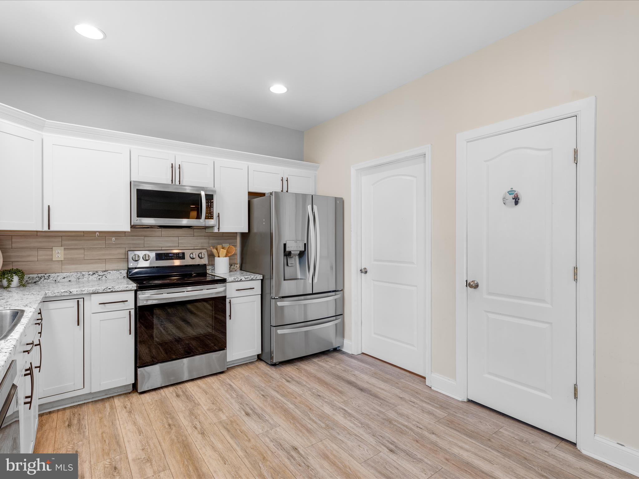 18362 Pin Oak Street Ellendale, DE 19941 - Photo 10 of 43 Kitchen