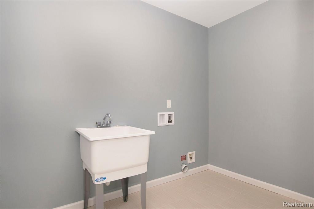 52301 Baker Road Chesterfield, MI 48047 - Photo 22 of 34