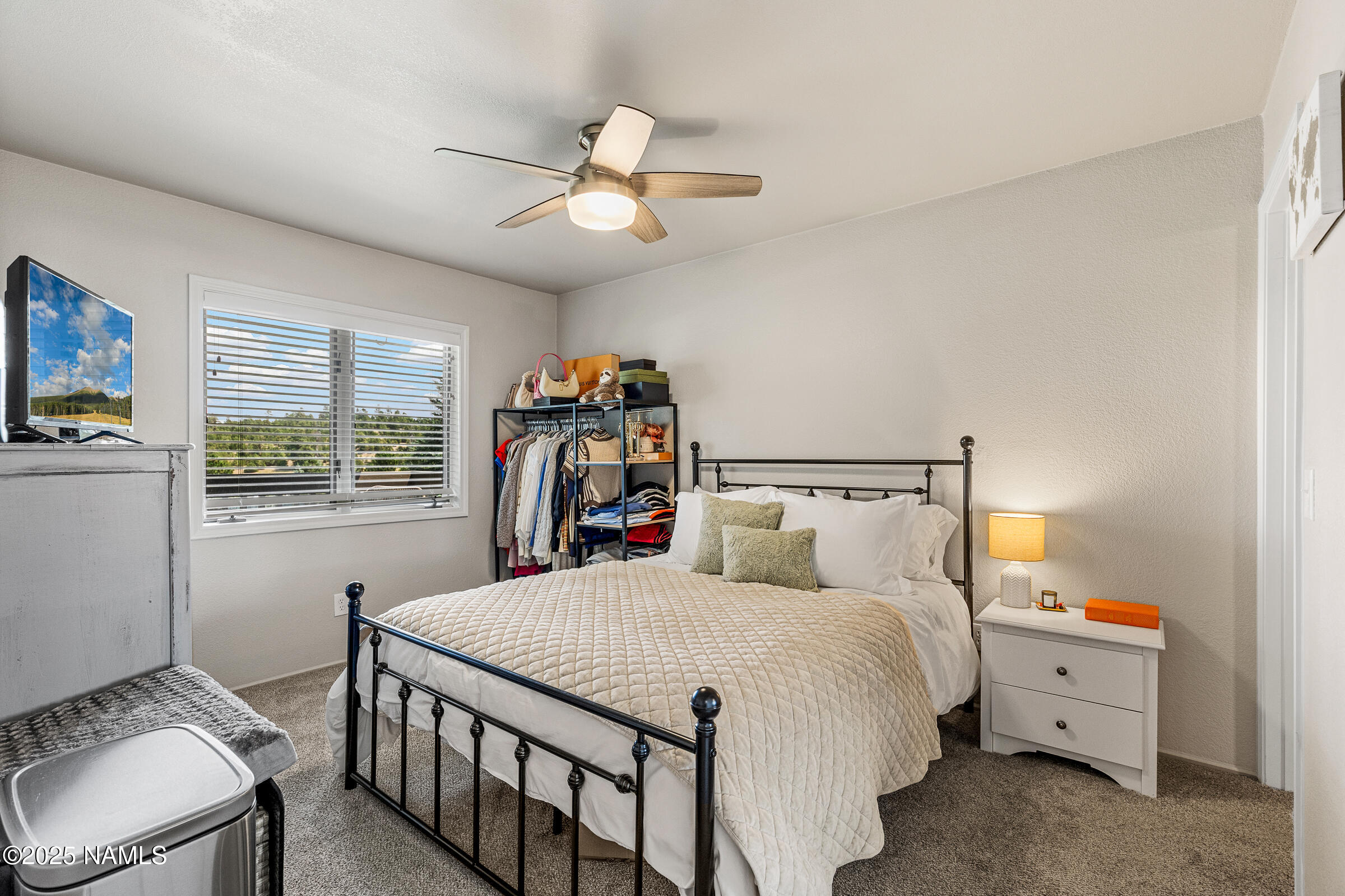 2665 Valley View Drive, Unit 10127 Flagstaff, AZ 86004 - Photo 12 of 37 2665 N Valley View Rd. Unit 10127-12