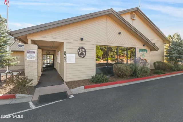 $2,000 | 2665 Valley View Drive, Unit 10127, Flagstaff, AZ 86004