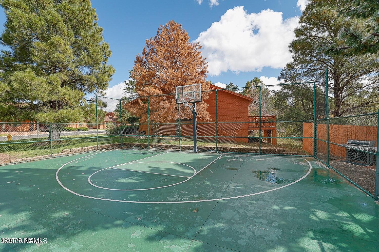 2665 Valley View Drive, Unit 10127 Flagstaff, AZ 86004 - Photo 29 of 37 IMG_7182