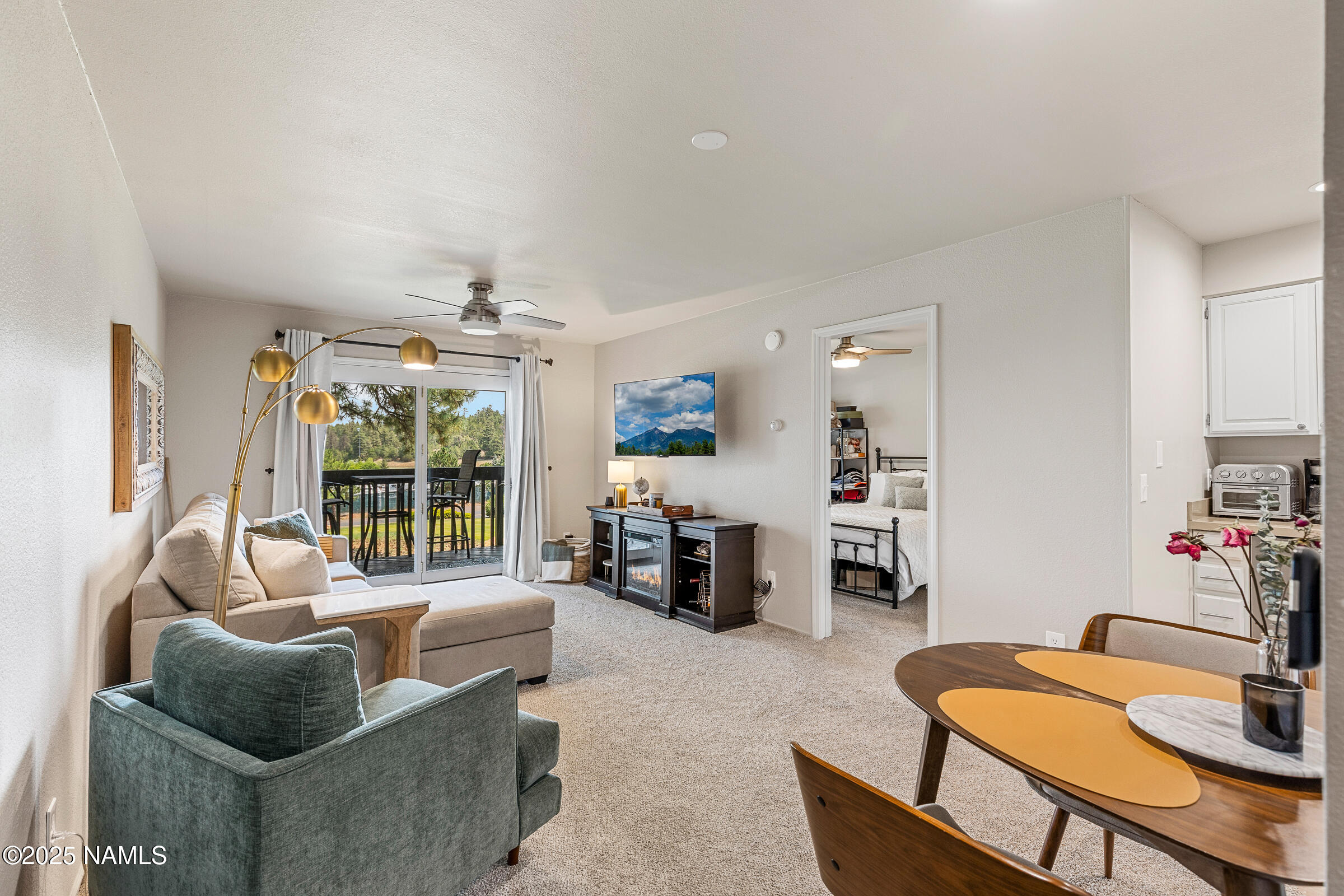 2665 Valley View Drive, Unit 10127 Flagstaff, AZ 86004 - Photo 8 of 37 2665 N Valley View Rd. Unit 10127-4 (1)