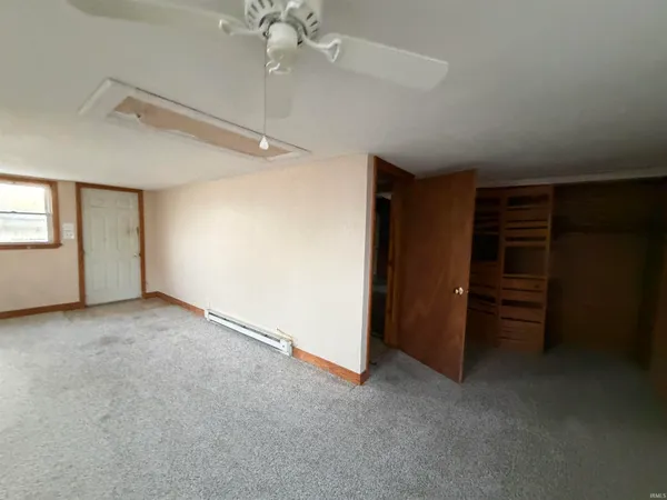 $29,900 | 105 North 2nd Avenue, Jonesboro, IN 46938
