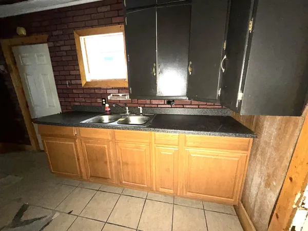 $29,900 | 105 North 2nd Avenue, Jonesboro, IN 46938