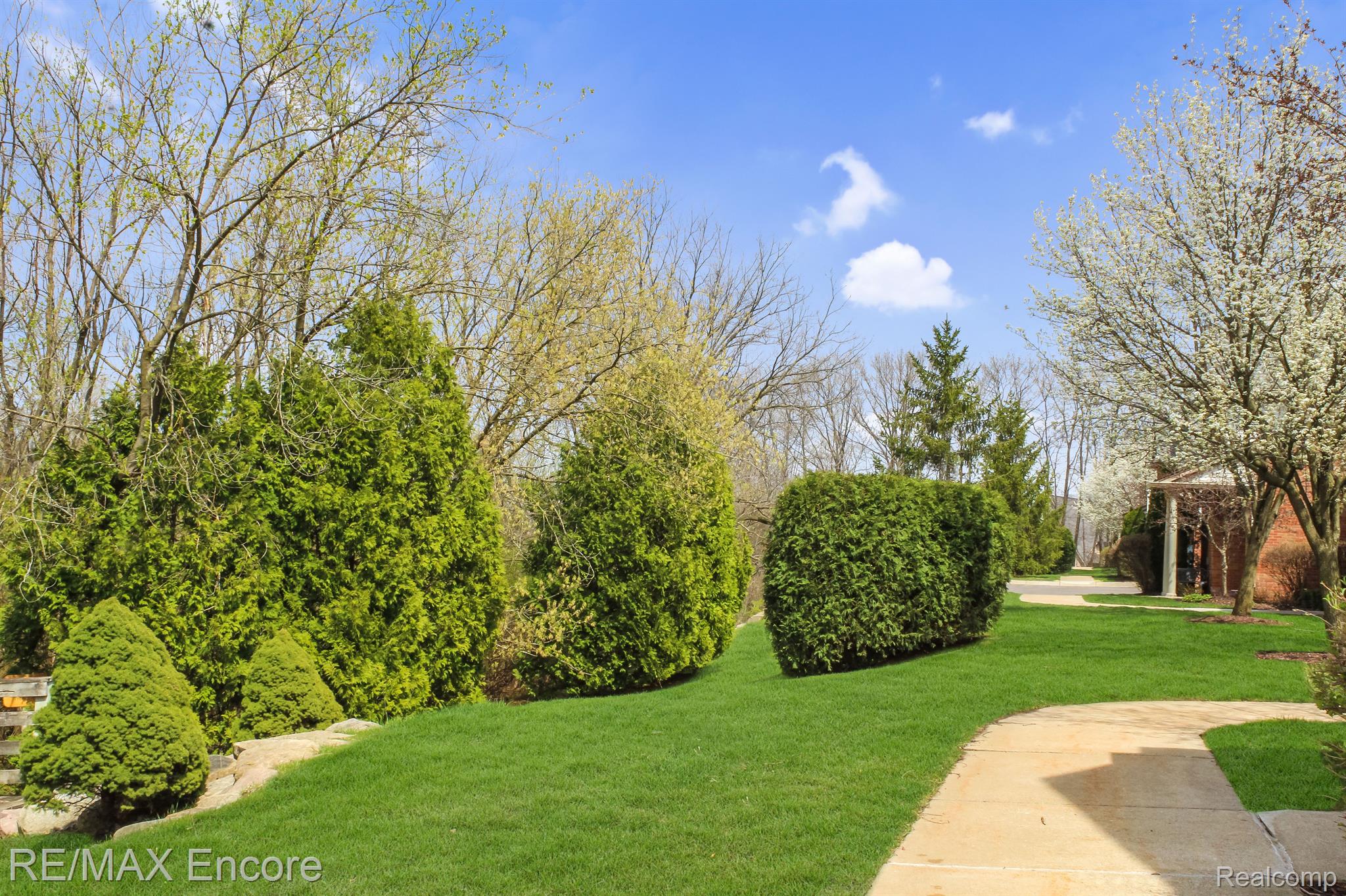 3464 Tremonte Circle Rochester, MI 48306 - Photo 19 of 21 Best location in the sub