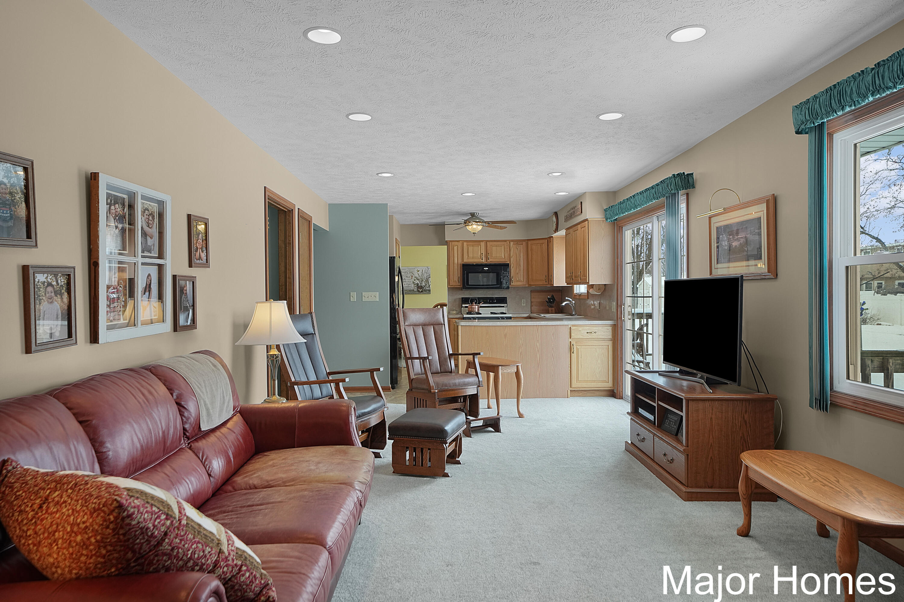 2133 Pinewood Street Jenison, MI 49428 - Photo 13 of 35 DSC05606