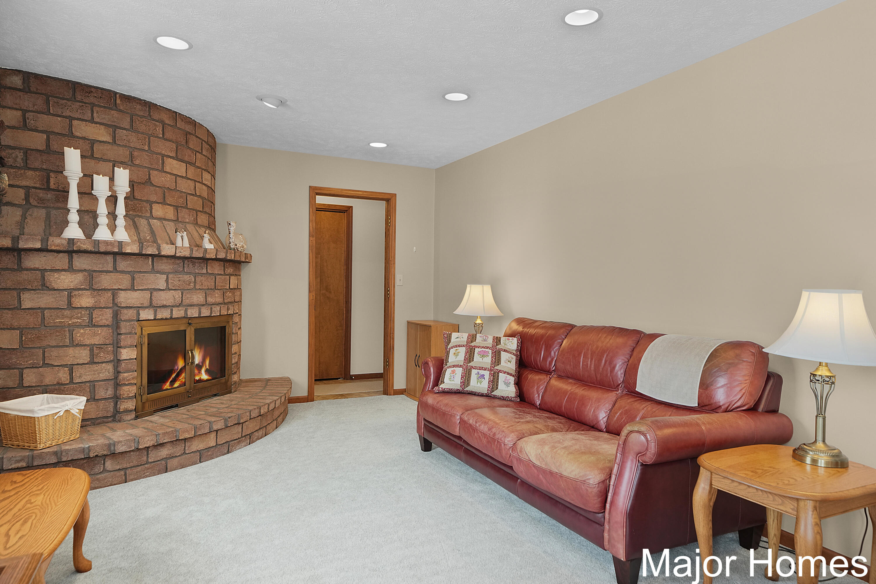 2133 Pinewood Street Jenison, MI 49428 - Photo 14 of 35 1 (3)