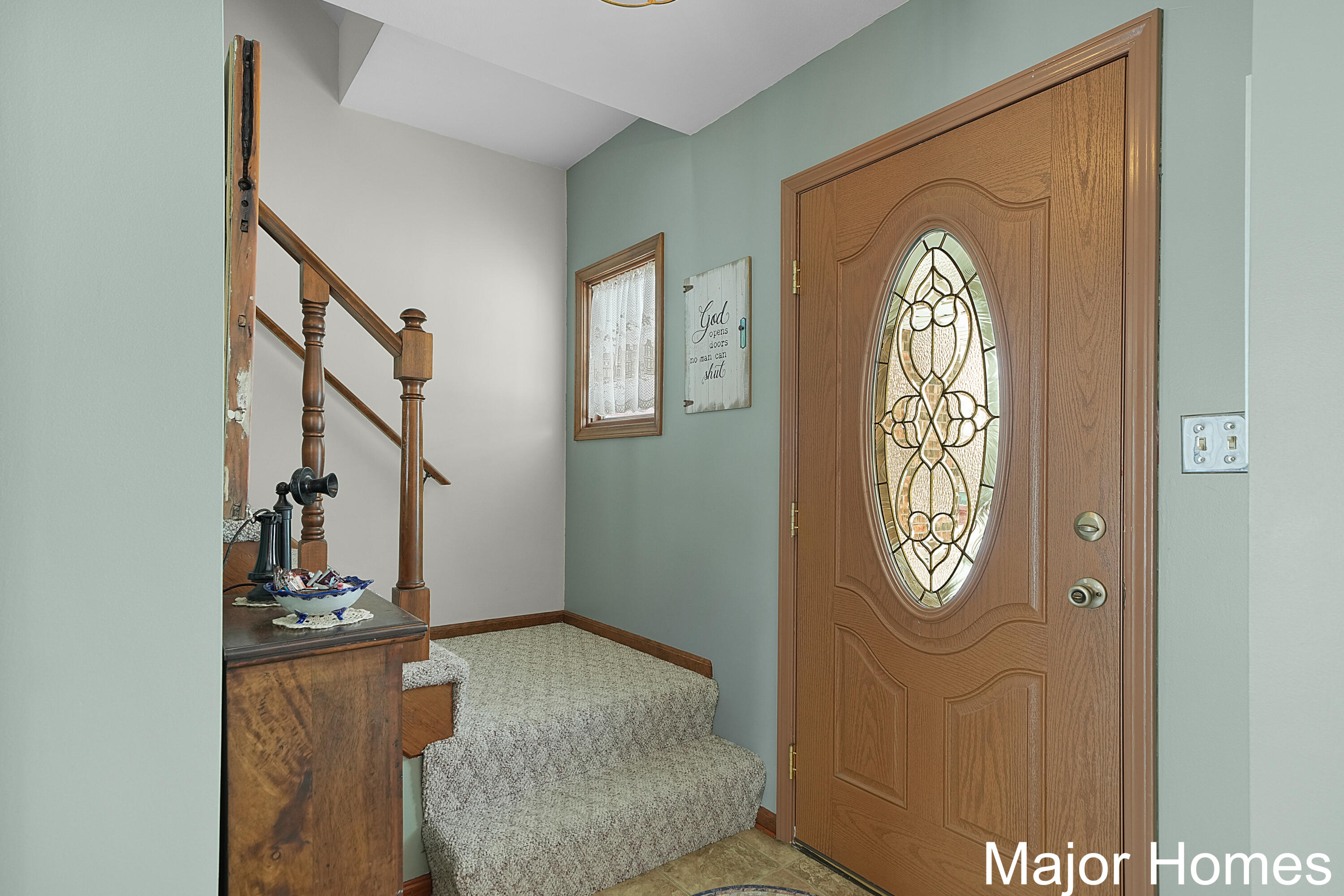 2133 Pinewood Street Jenison, MI 49428 - Photo 5 of 35 DSC05616