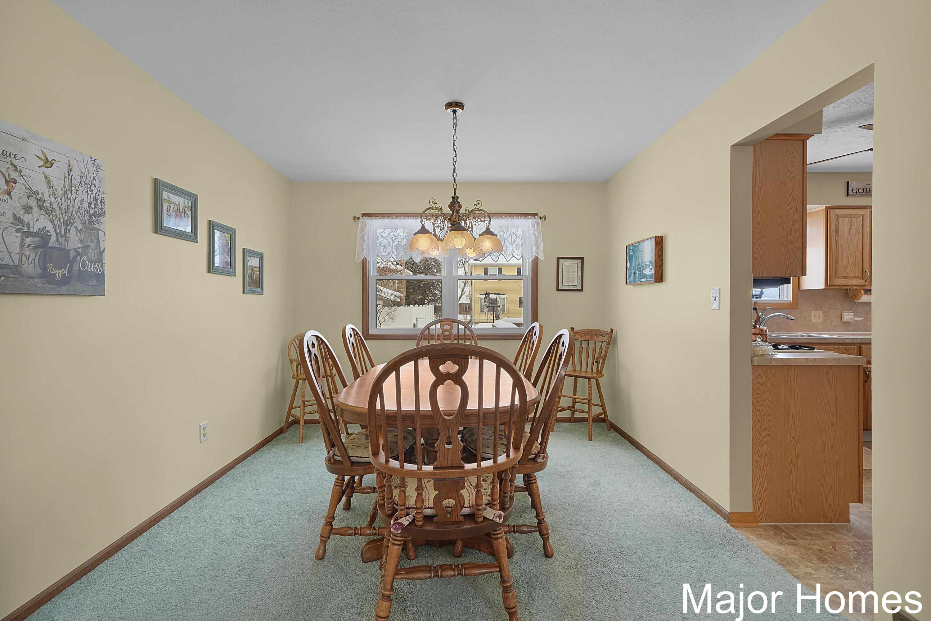 2133 Pinewood Street Jenison, MI 49428 - Photo 9 of 35 DSC05582