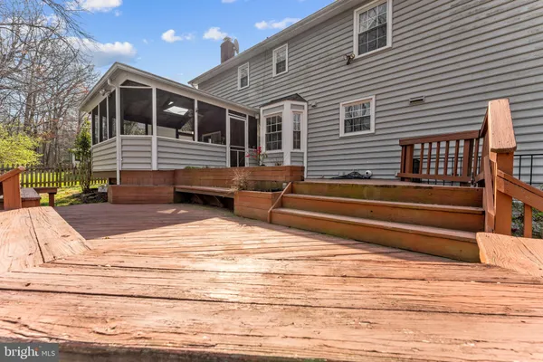 $1,000,000 | 13224 Coralberry Drive, Fairfax, VA 22033