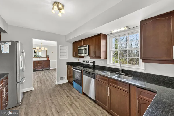 $1,000,000 | 13224 Coralberry Drive, Fairfax, VA 22033