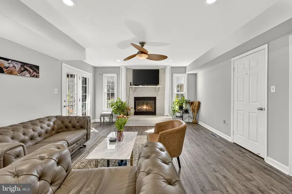 $1,000,000 | 13224 Coralberry Drive, Fairfax, VA 22033