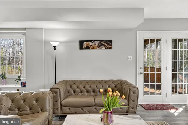 $1,000,000 | 13224 Coralberry Drive, Fairfax, VA 22033