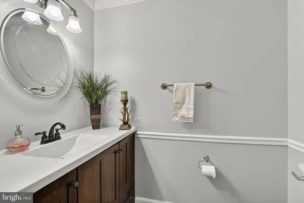 $1,000,000 | 13224 Coralberry Drive, Fairfax, VA 22033