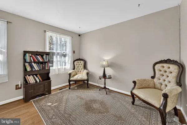 $1,000,000 | 13224 Coralberry Drive, Fairfax, VA 22033