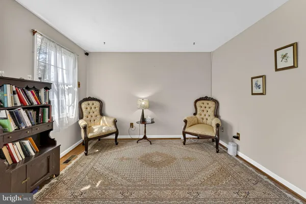 $1,000,000 | 13224 Coralberry Drive, Fairfax, VA 22033