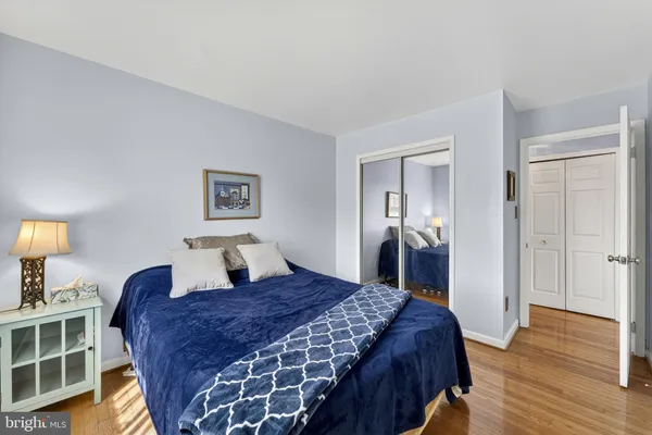 $1,000,000 | 13224 Coralberry Drive, Fairfax, VA 22033