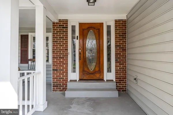 $1,000,000 | 13224 Coralberry Drive, Fairfax, VA 22033