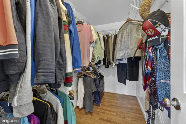 $1,000,000 | 13224 Coralberry Drive, Fairfax, VA 22033