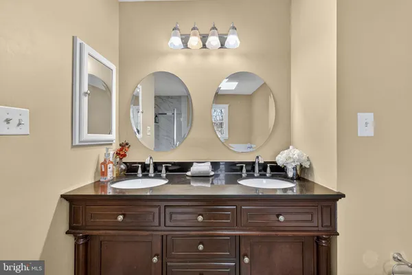 $1,000,000 | 13224 Coralberry Drive, Fairfax, VA 22033