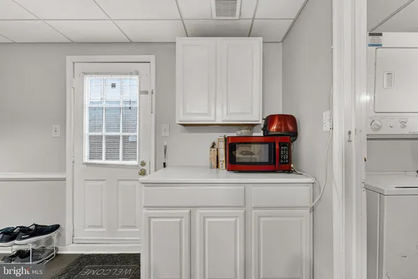 $1,000,000 | 13224 Coralberry Drive, Fairfax, VA 22033