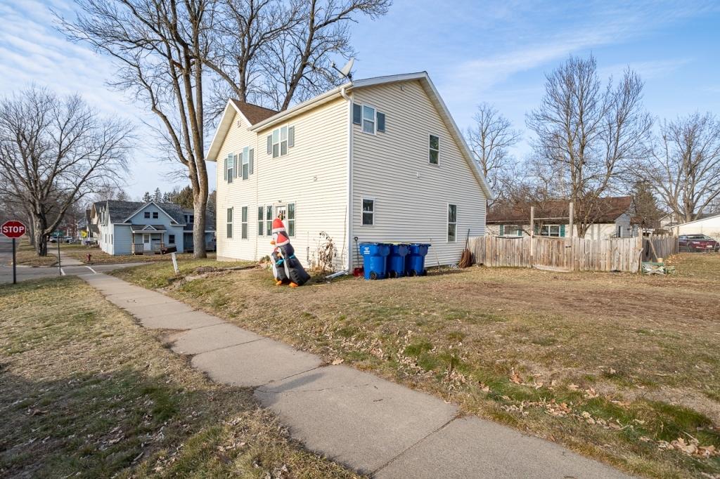 500 5th Street Merrill, WI 54452 - Photo 4 of 40 Gallery Image 4