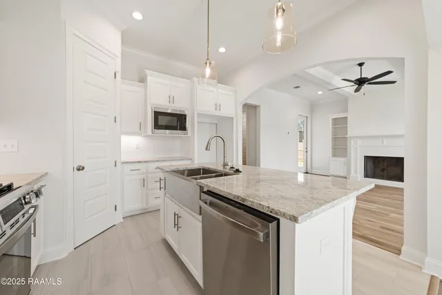 $375,000 | 100 Hearth Street, Lafayette, LA 70508