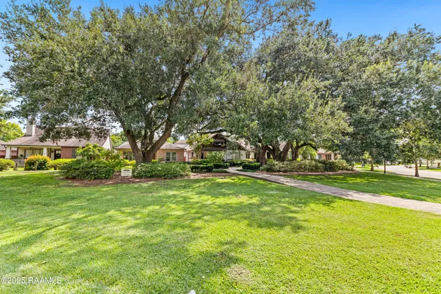 $375,000 | 100 Hearth Street, Lafayette, LA 70508