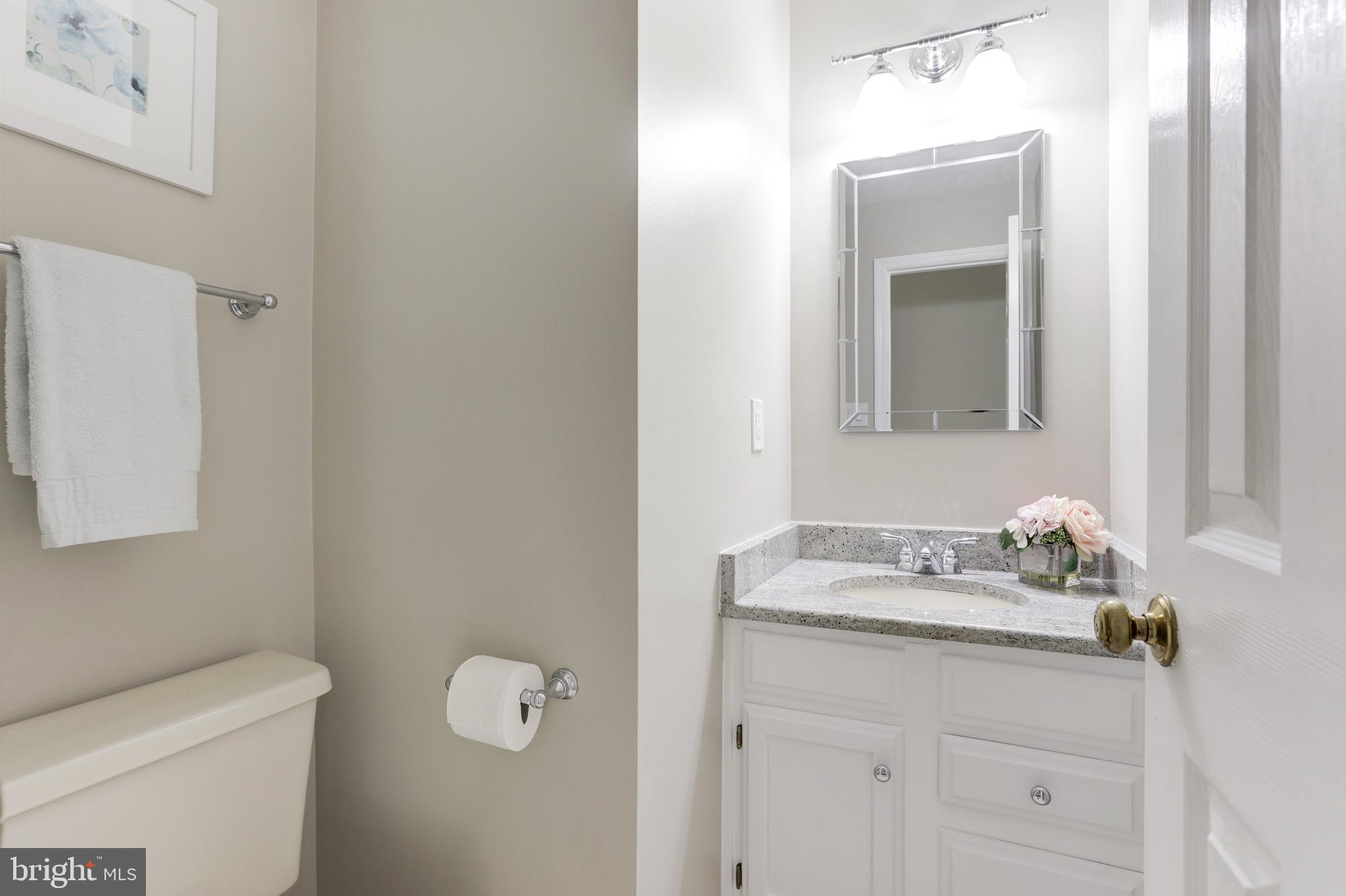 12702 Roark Court Reston, VA 20191 - Photo 19 of 63
