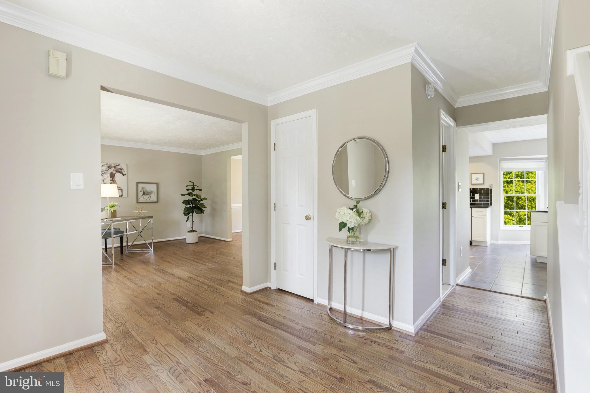 12702 Roark Court Reston, VA 20191 - Photo 3 of 63