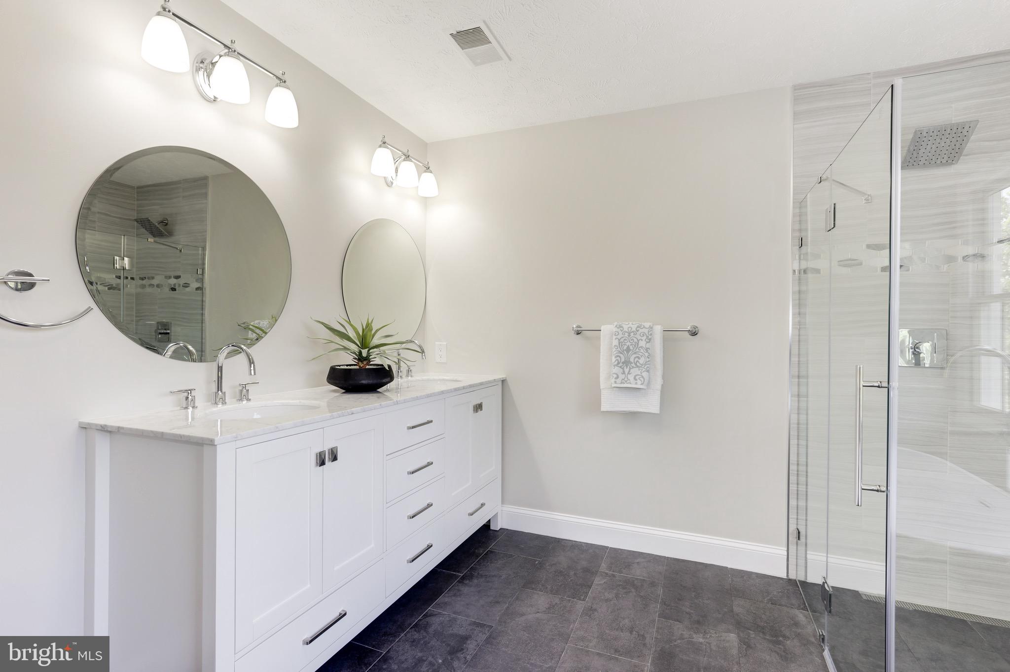 12702 Roark Court Reston, VA 20191 - Photo 23 of 63
