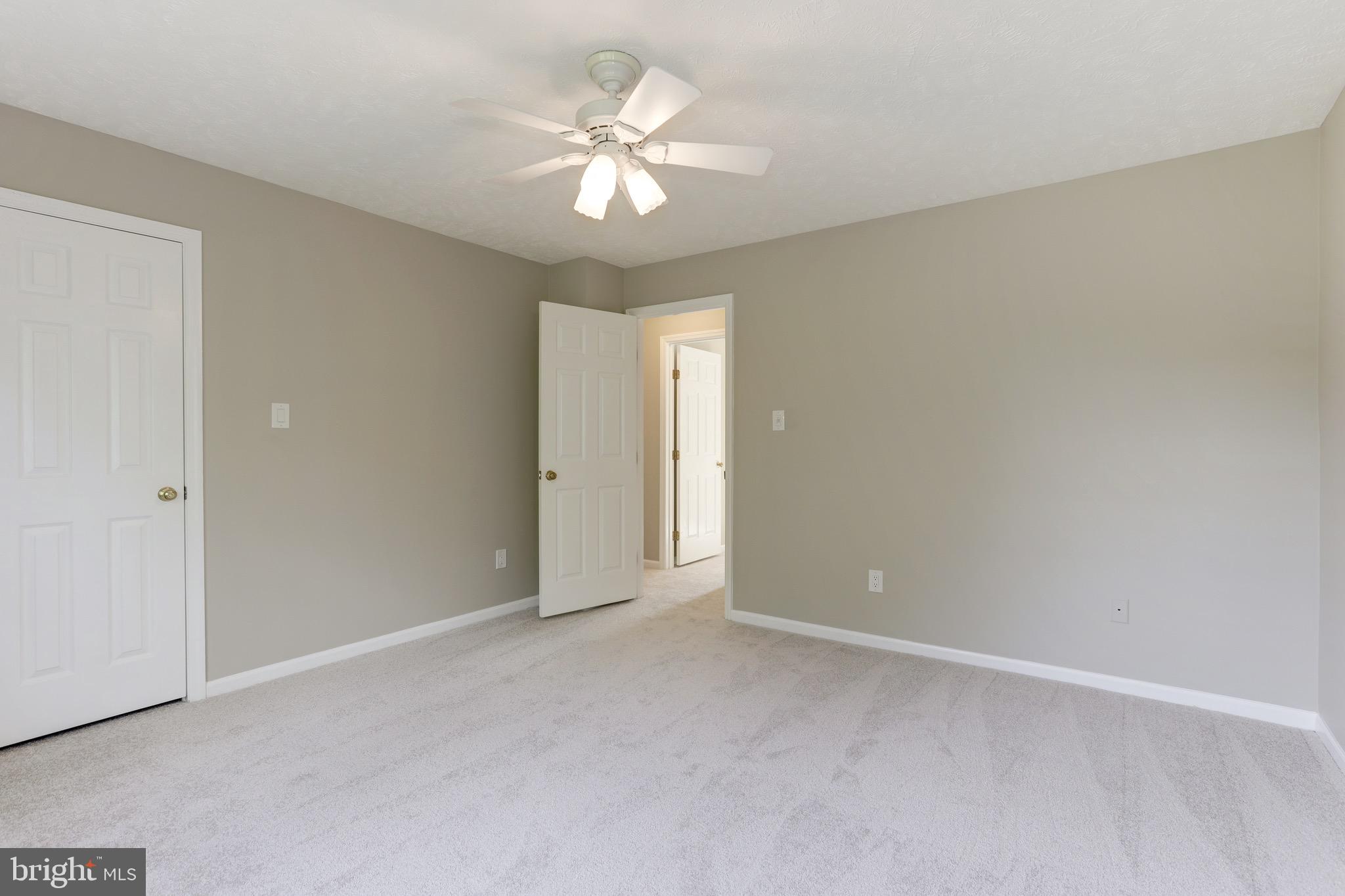 12702 Roark Court Reston, VA 20191 - Photo 28 of 63