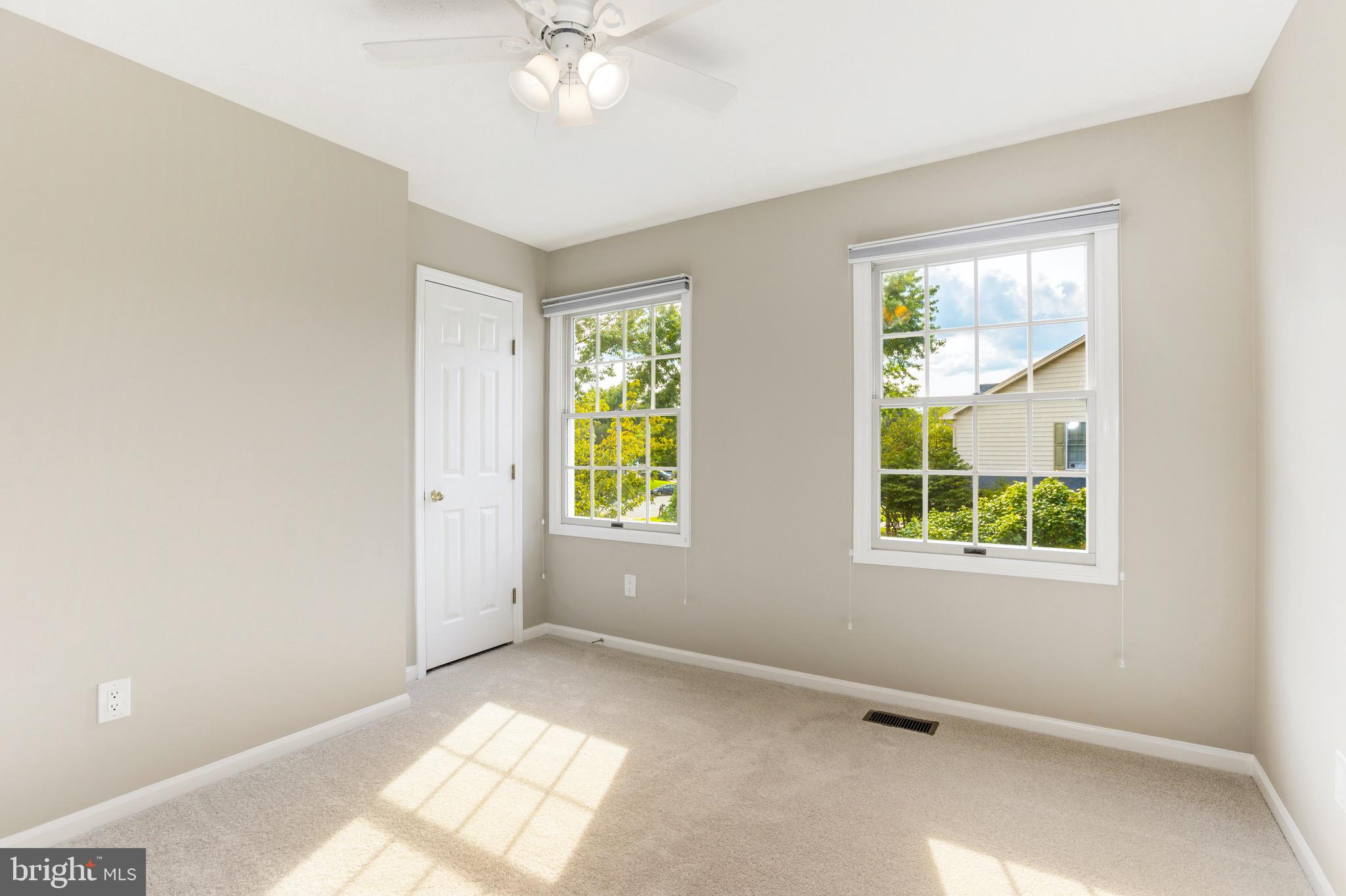 12702 Roark Court Reston, VA 20191 - Photo 30 of 63