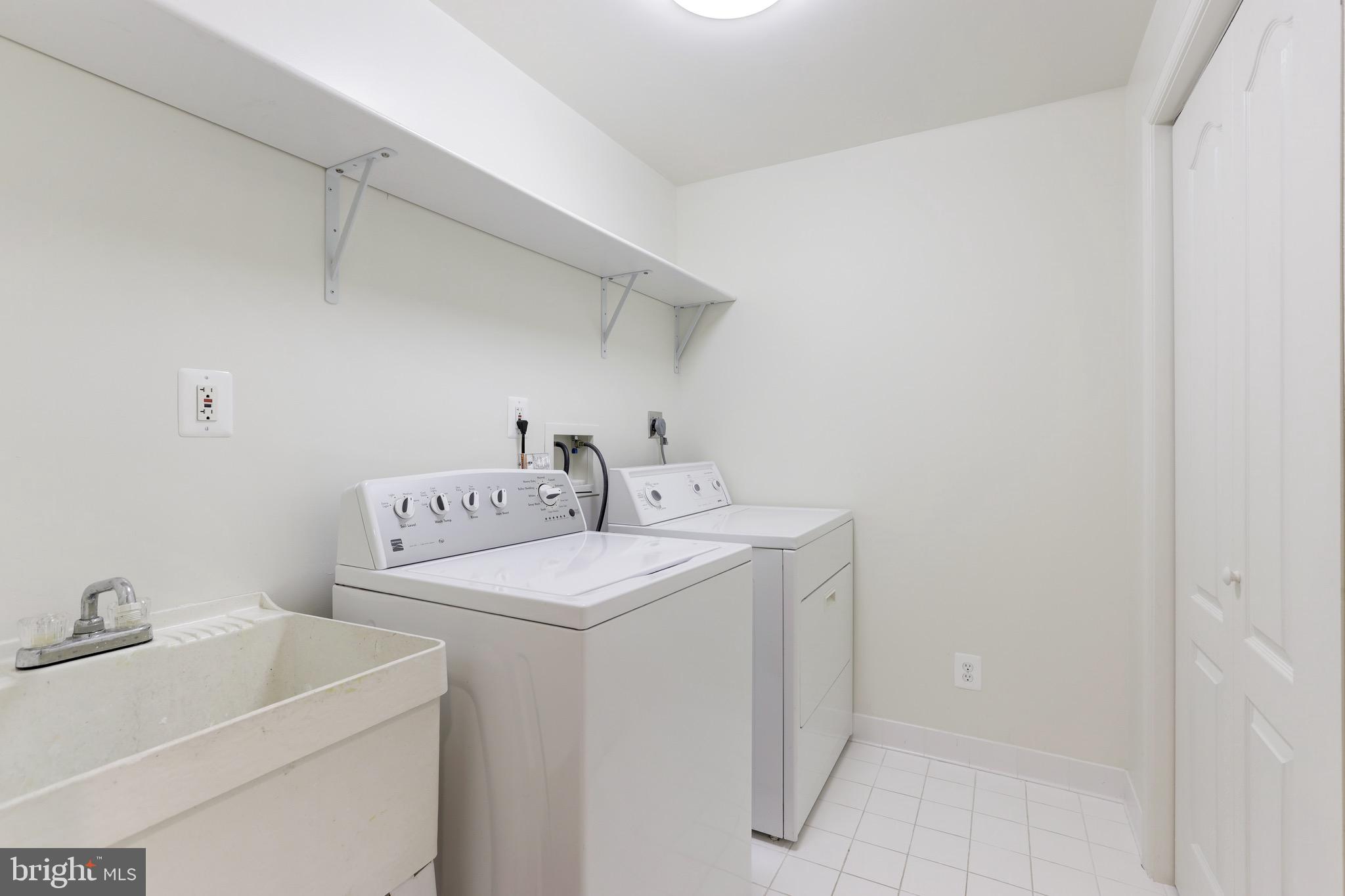 12702 Roark Court Reston, VA 20191 - Photo 35 of 63