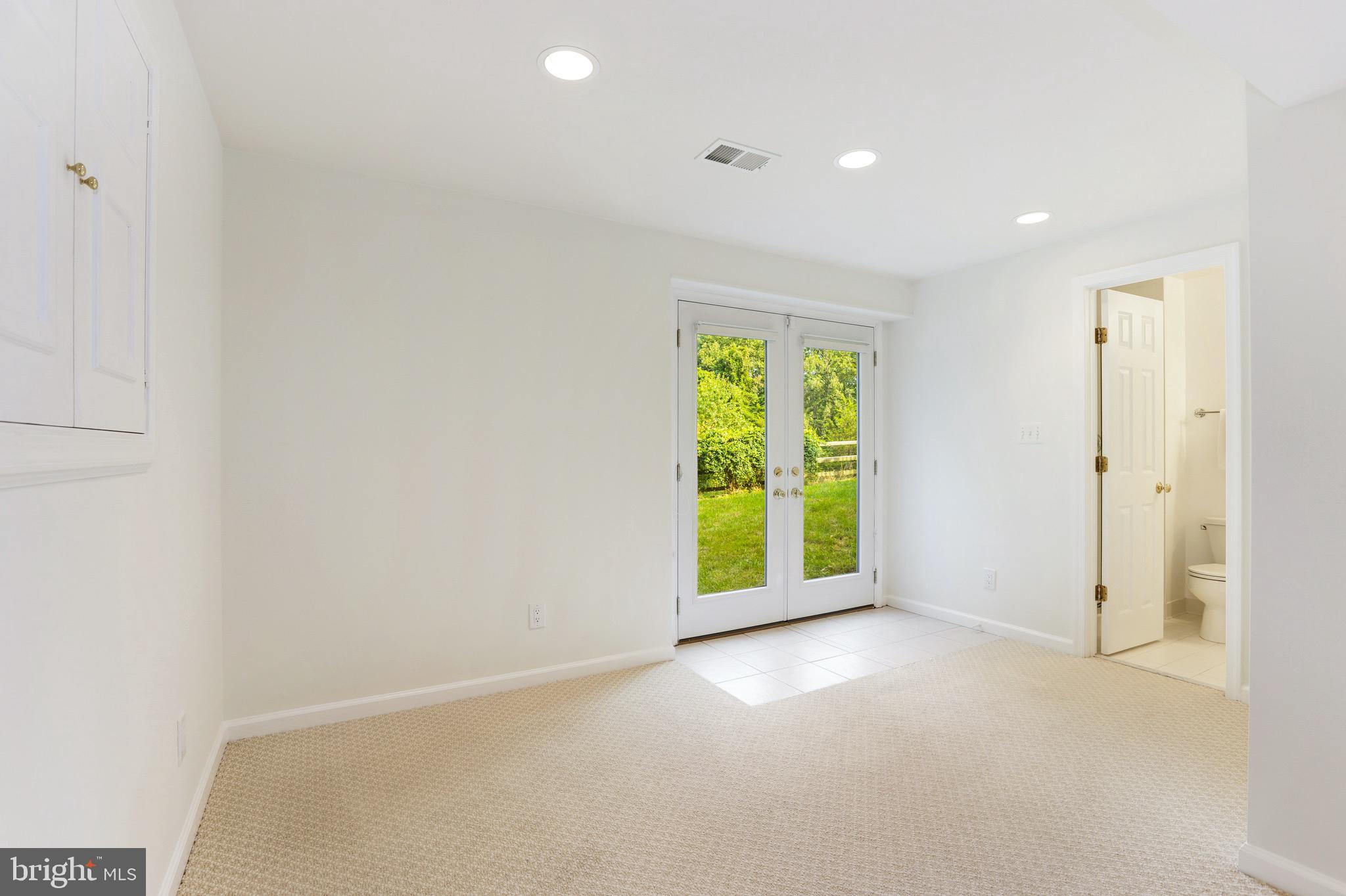 12702 Roark Court Reston, VA 20191 - Photo 38 of 63