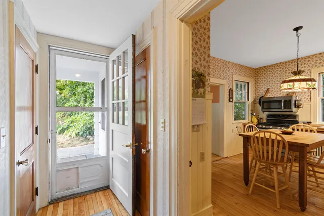 $525,000 | 26 Lincoln Street, Essex Junction, VT 05452