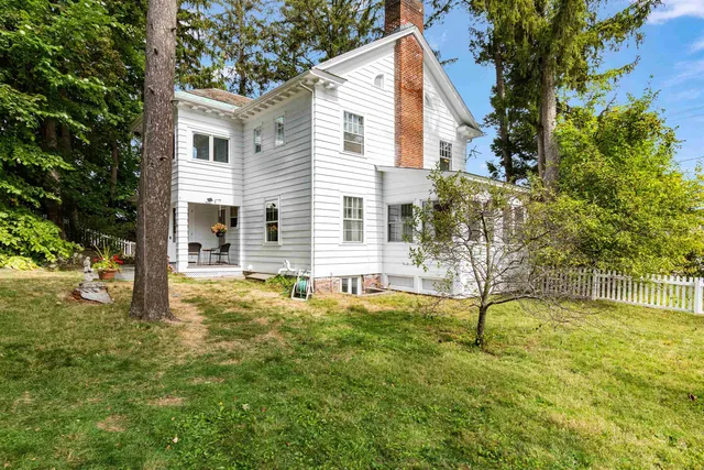 $525,000 | 26 Lincoln Street, Essex Junction, VT 05452