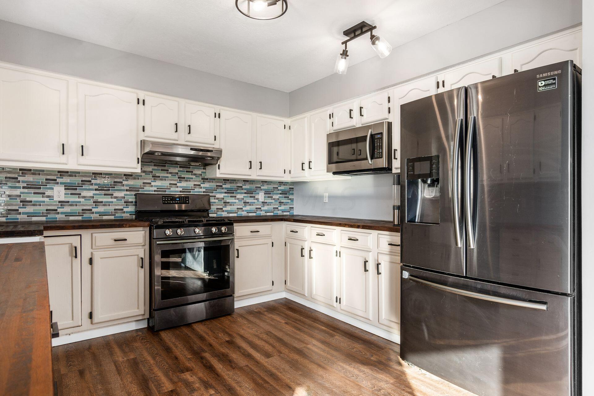 9499 Carroll Northern Road Pickerington, OH 43147 - Photo 14 of 66 Kitchen