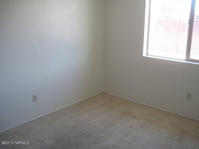 9349 East Stella Road Tucson, AZ 85730 - Photo 9 of 16