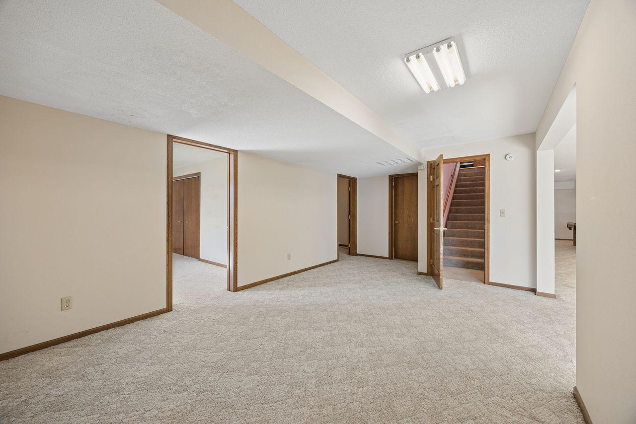 4243 23rd Street Northwest Willmar, MN 56201 - Photo 20 of 39